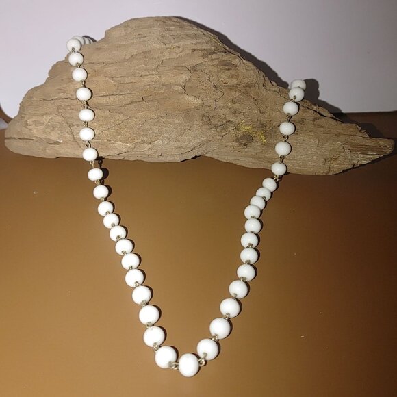 Vintage Smooth Milk Glass Bead Necklace 36 inch Length Gold Tone Clasp White - Picture 1 of 7